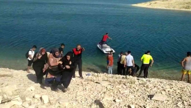 Piknikte Aile Faciası, Kurtarmaya Çalıştığı Kızıyla Birlikte Boğuldu