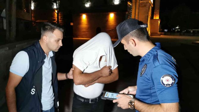 "Dur" İhtarına Uymayan Sürücü Alkol Metreyi Üflemedi “Beni Cezaevine Atın” Dedi