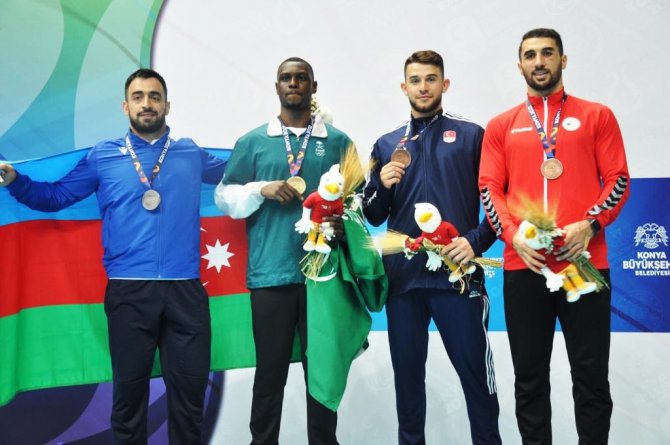 Büyükşehirin Sporcusuna Bronz Madalya