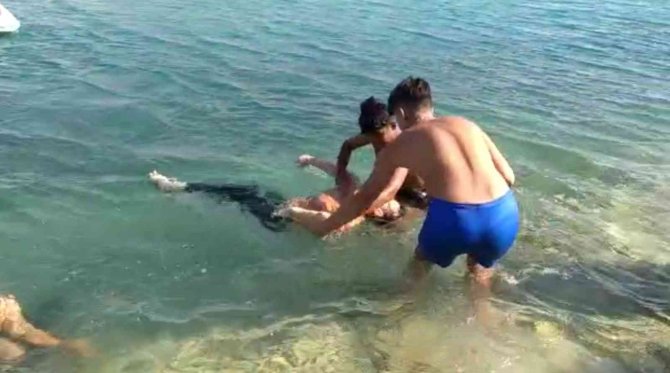 Piknikte Aile Faciası, Kurtarmaya Çalıştığı Kızıyla Birlikte Boğuldu