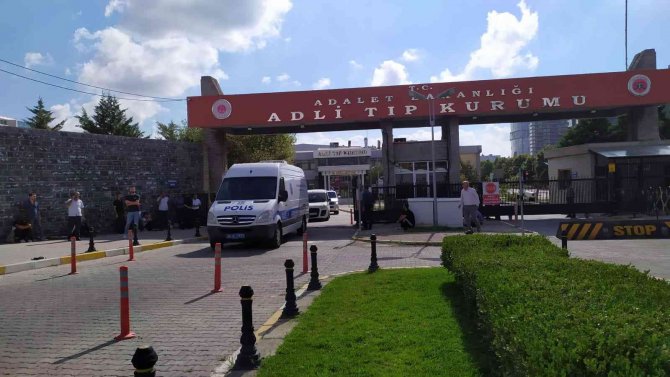 Şişli’de Olaya Müdahale Ederken Şehit Olan Bekçinin Cenazesi Adli Tıp Kurumundan Alındı