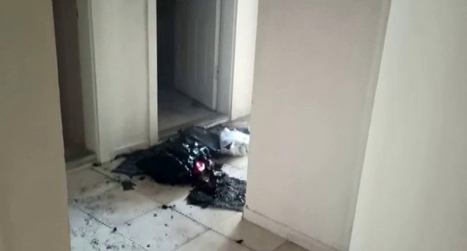Oturduğu Evi Yakmaya Kalkıştı, Komşularının İhbarı Üzerine Yakayı Ele Verdi