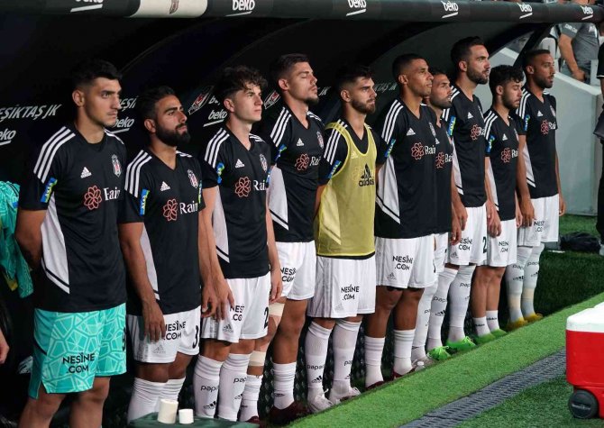 Spor Toto Süper Lig: Beşiktaş: 1 - Karagümrük: 0 (Maç Devam Ediyor)