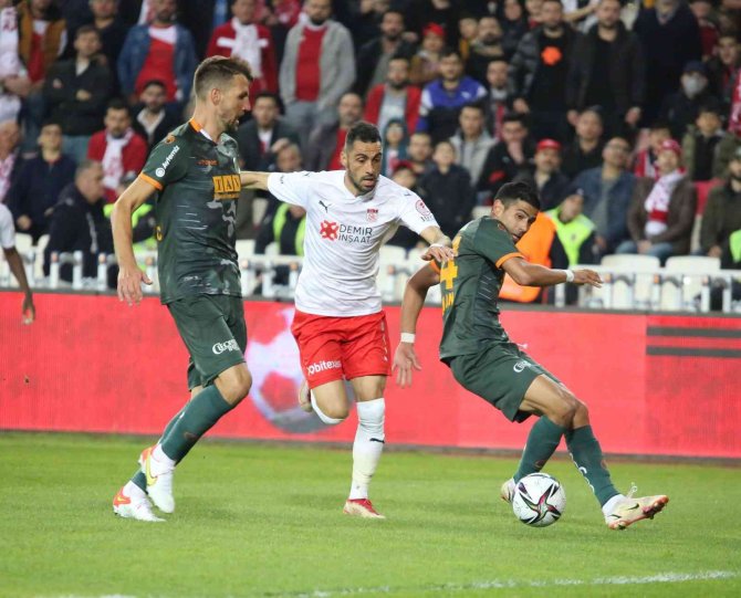 Sivasspor - Alanyaspor Rekabetinde 11. Randevu