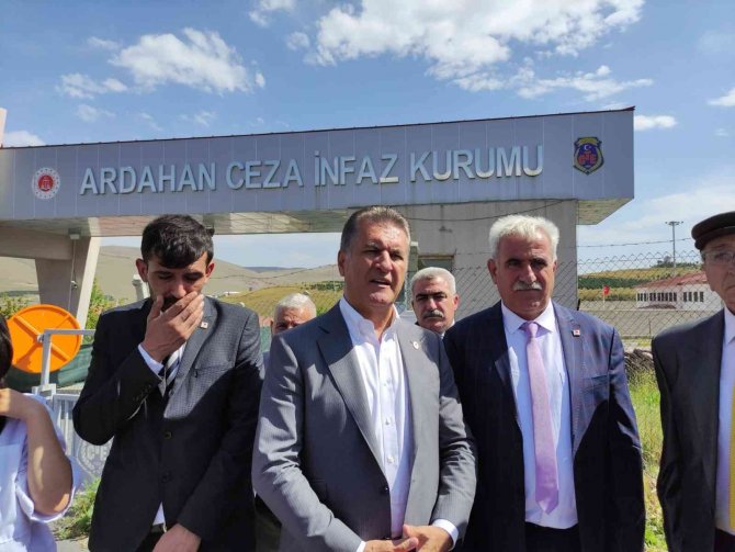 Tdp Genel Başkanı Sarıgül’den ’Genel Af’ Çağrısı