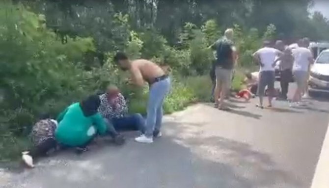 Tem’de Otomobil Takla Attı: 5 Yaralı