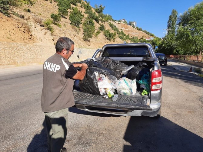 Ekipler, Munzur Vadisi Milli Parkında Çevre Temizliği Yaptı