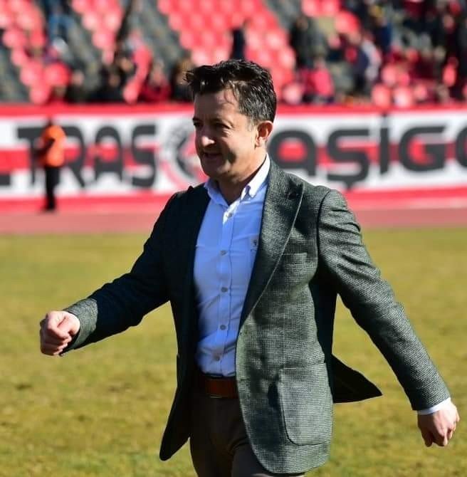 Hikmet Kahraman, Uşakspor Başkanlık Görevinden İstifa Etti