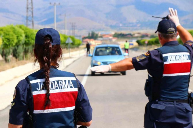 Aksaray’da Aranan 207 Şahıs Jandarma Tarafından Yakalandı