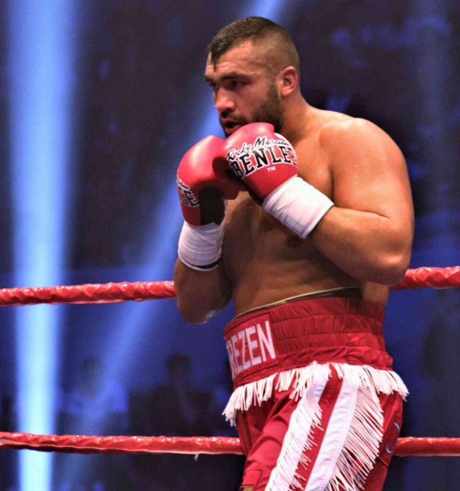 Almanya’nın Boks Oscarlarında Türk Boksörler Önde Gidiyor