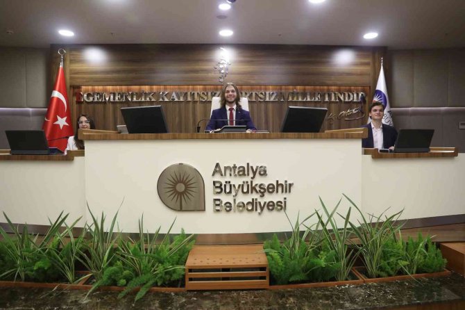 Büyükşehir Belediyesi Gençlik Meclisi Yılın Son Toplantısını Gerçekleştirdi