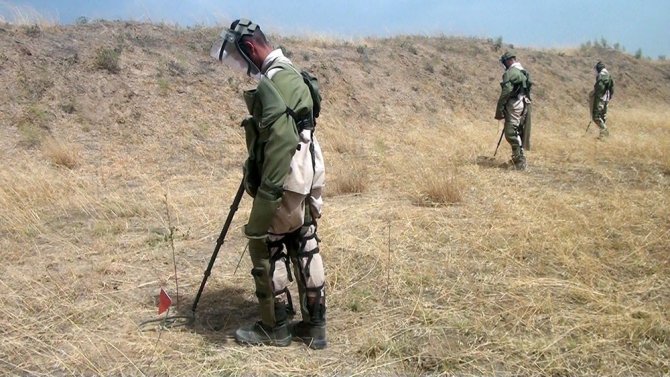 Laçın’da Bin 300’den Fazla Mayın İmha Edildi