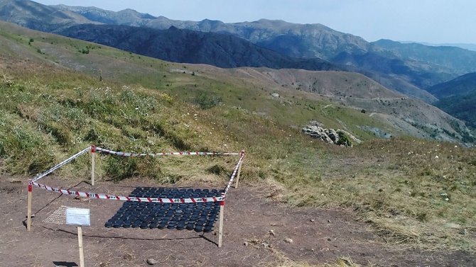 Laçın’da Bin 300’den Fazla Mayın İmha Edildi