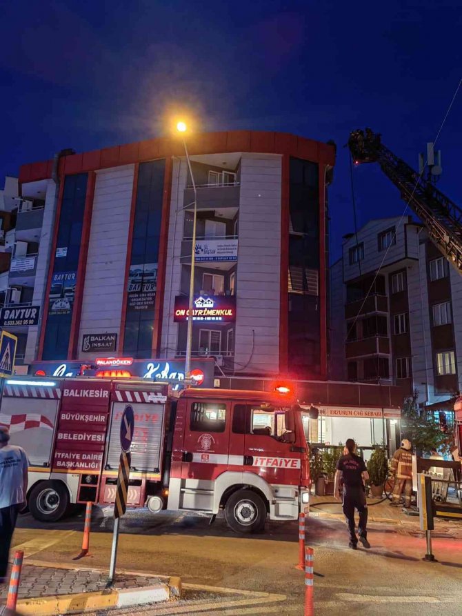 Balıkesir’de Kebapçıda Korkutan Yangın