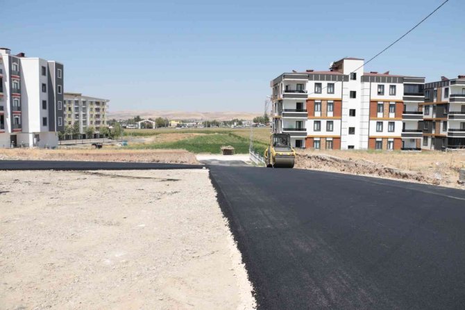 Batman’da Asfalt Çalışmaları Devam Ediyor