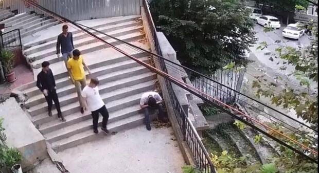 Beyoğlu’nda Bilgisayar Mühendisi Genci Gasp Eden Şahıs Yakalandı