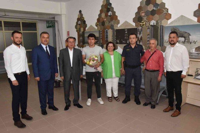 Çan Uygulamalı Bilimler Fakültesi’nde İlk Kayıt Heyecanı