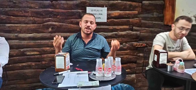 Bin Tl Ödüllü Pilav Yeme Yarışması Renkli Görüntülere Sahne Oldu