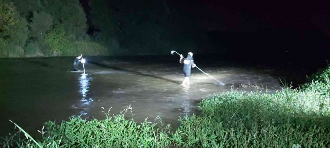 Dicle Nehri’ne Giren 10 Yaşındaki Çocuk Kayboldu