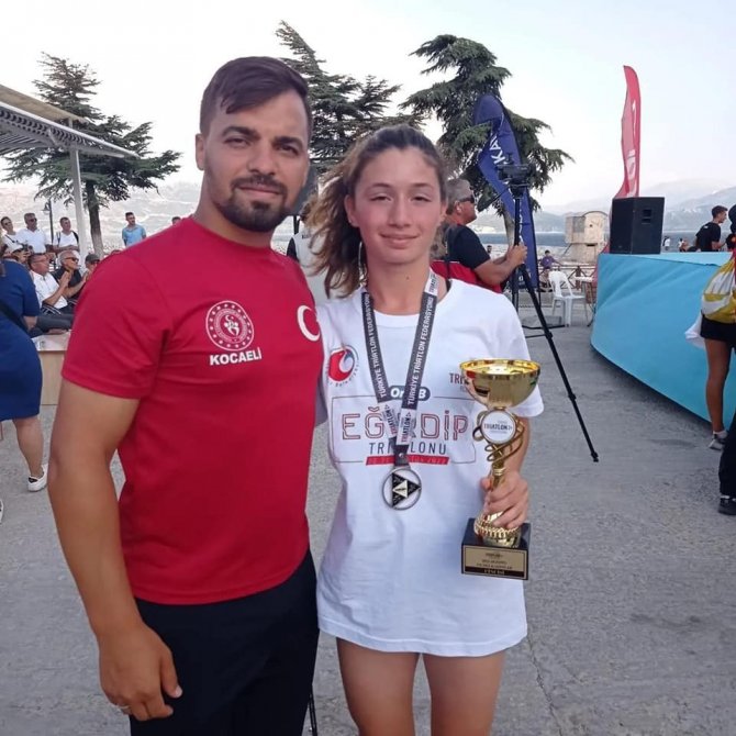 Gebzeli Sporcular Madalyayla Döndü