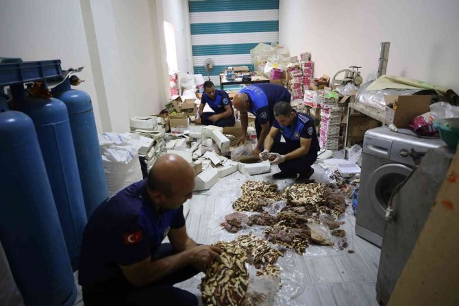 Şanlıurfa’da Gıda Depolarına Operasyon Düzenlendi