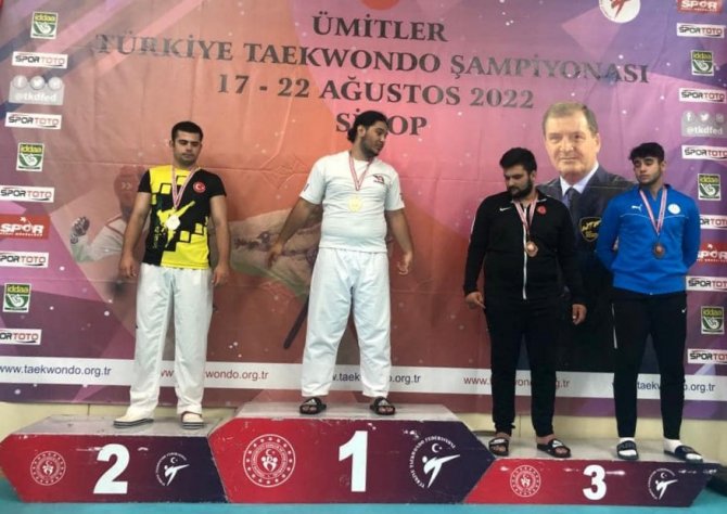 Gölcük Belediyespor Başarılara Doymuyor