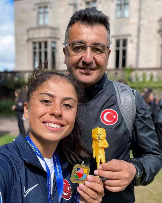 Büyükşehir Okçusu Hazal Avrupa Şampiyonu