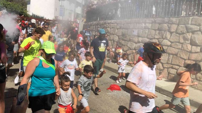 İ̇spanya’da Hayvan Dostu Boğa Koşusu