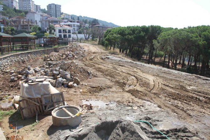 Kartal’a 11 Bin Metrekareden Fazla Yeşil Alan Kazandırılıyor