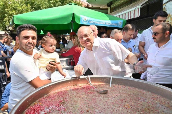 Geleneksel Aşure Günleri Karaköy’de Başladı