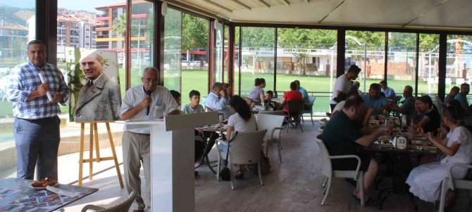 Salihli Seyrantepespor’dan Tanışma Ve Dayanışma Kahvaltısı