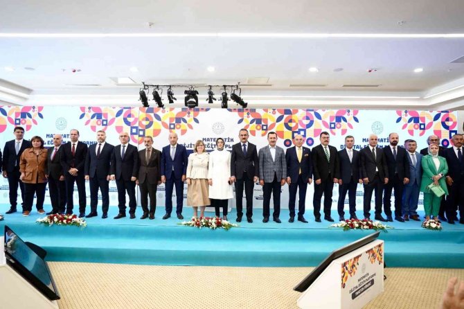 Bakan Özer: “Tüm Vatandaşlarımızın Matematik Öğrenmeye İhtiyacı Var”