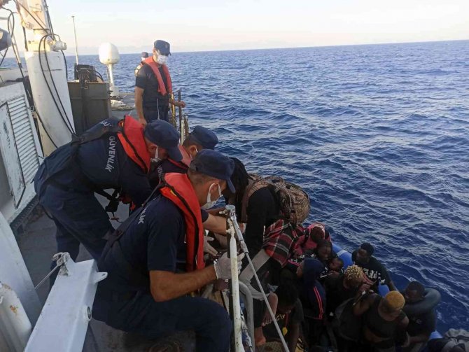 Marmaris’te 65 Düzensiz Göçmen Kurtarıldı