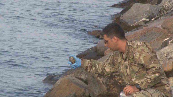 Kartal’da Denizde Bulunan Bombayı Sas Timleri Etkisiz Hale Getirdi