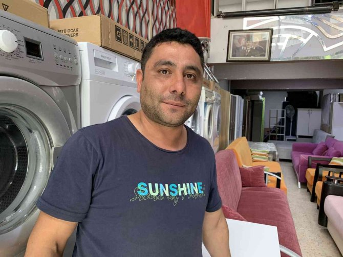 İ̇kinci El Satıcılarından Öğrencilere Uyarılar