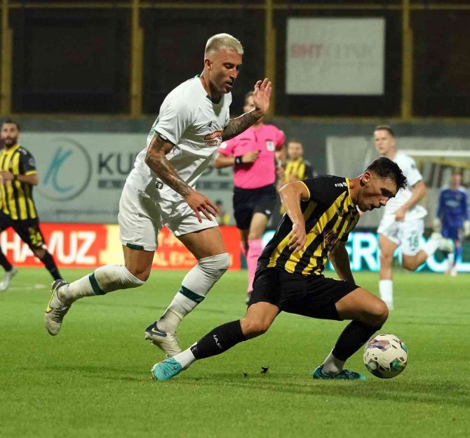 Spor Toto Süper Lig: İ̇stanbulspor: 0 - Konyaspor: 4 (Maç Sonucu)