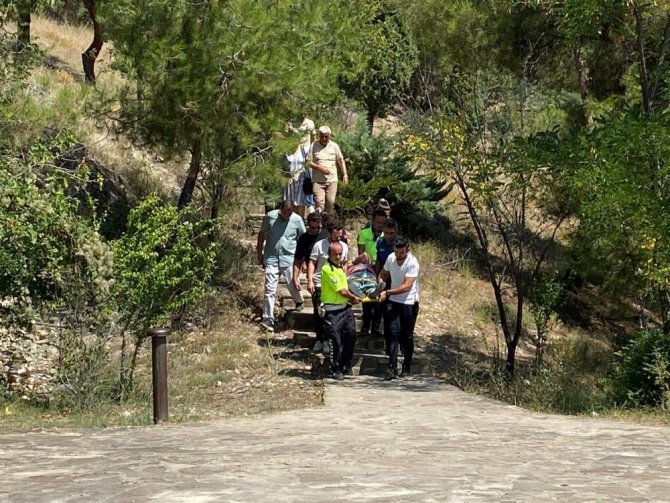 Gezmek İçin Çıktığı Boyabat Kalesi’nden Düşen Şahıs Yaralandı