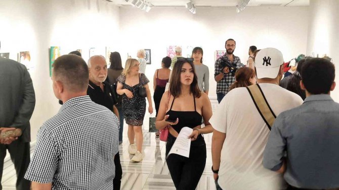 Beyoğlu’nda Türkiye-kore Dostluk Sanat Sergisi Açıldı