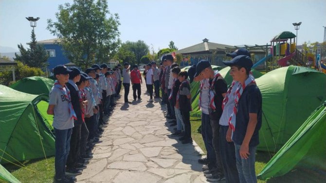 150 Genç, Van Gölü Kıyısında 4 Gün Kamp Yaptı