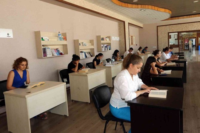 Yenimahalle Kütüphanelerine Yoğun İlgi