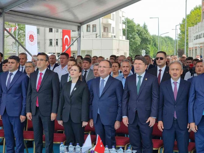 Bakanı Bozdağ: “Arabuluculuk Uygulamasının Kapsamı Genişletilecek”