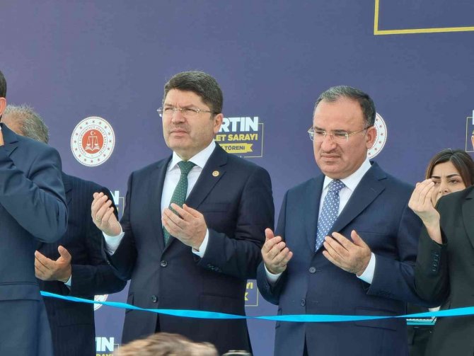 Bakanı Bozdağ: “Arabuluculuk Uygulamasının Kapsamı Genişletilecek”