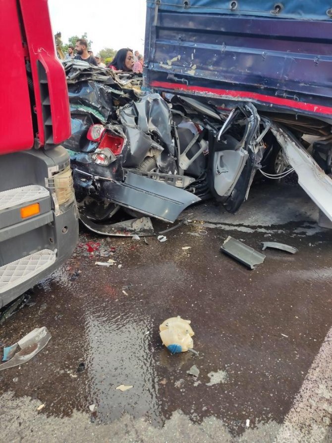 Ankara’da Freni Boşalan Tır Dehşet Saçtı: 1’i Ağır 3 Yaralı