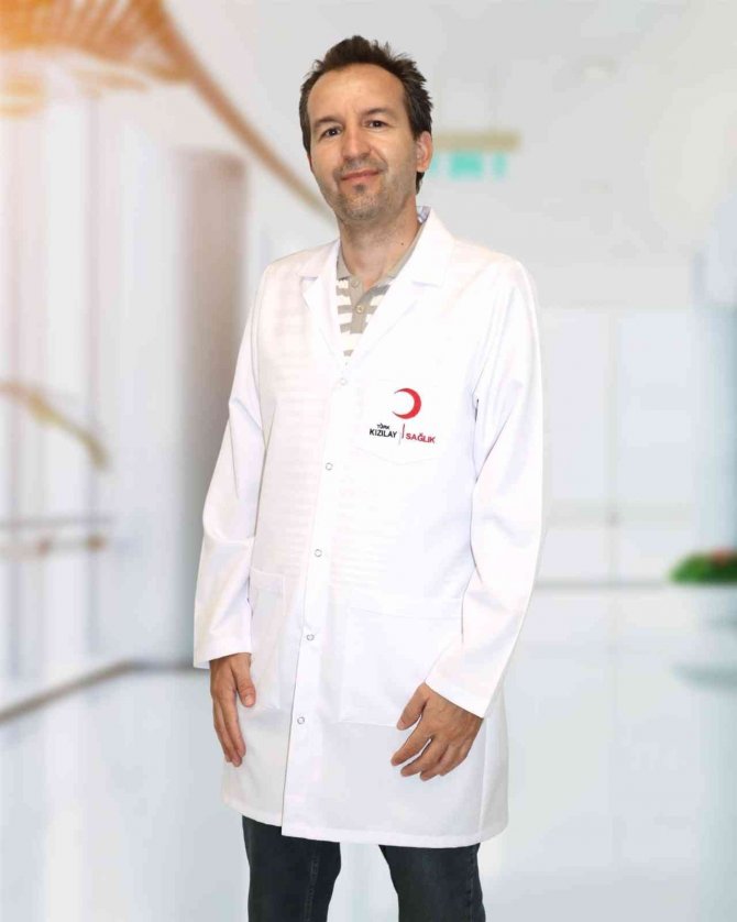 Yaz Aylarında Vücuttaki Sıvı Kaybı Hastalıklara Davetiye Çıkarıyor