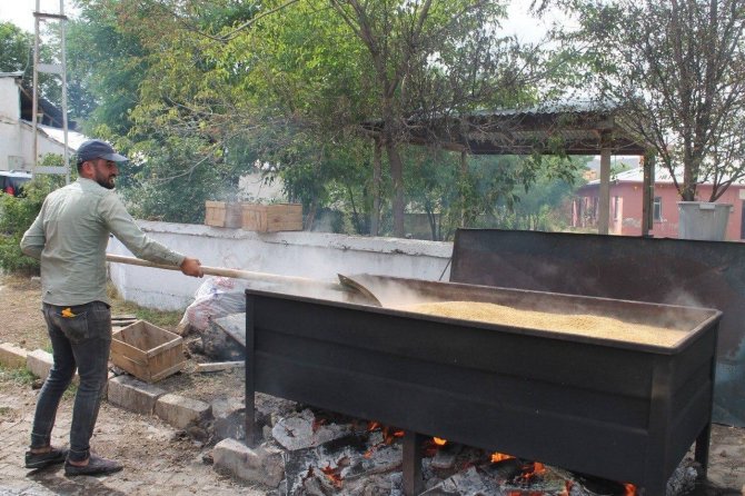 Bayburt’ta Bulgur Kazanları Kaynamaya Başladı
