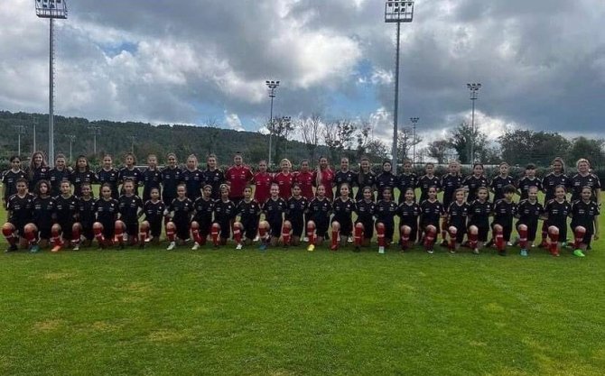 Bursa’dan U15 Futbol Kız Milli Takım Aday Kadrosuna İki Sporcu