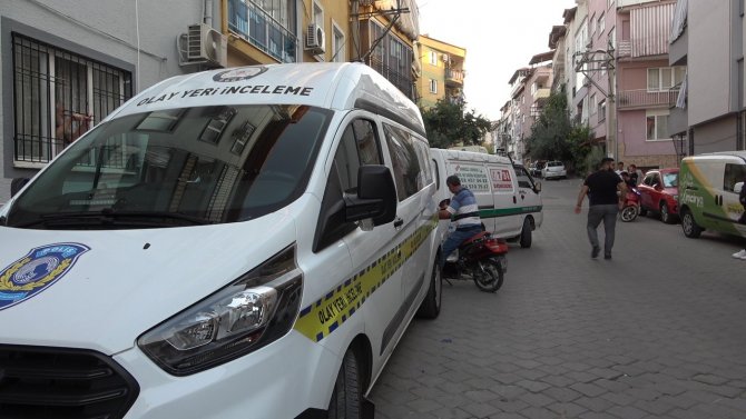 Genç Aşçı Apartmanın Merdiveninde Ölü Bulundu
