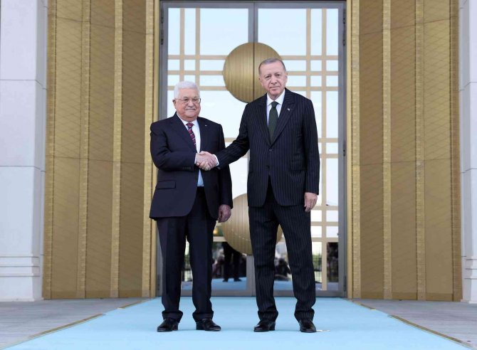 Cumhurbaşkanı Erdoğan, Filistin Devlet Başkanı Abbas’ı Resmi Törenle Karşıladı