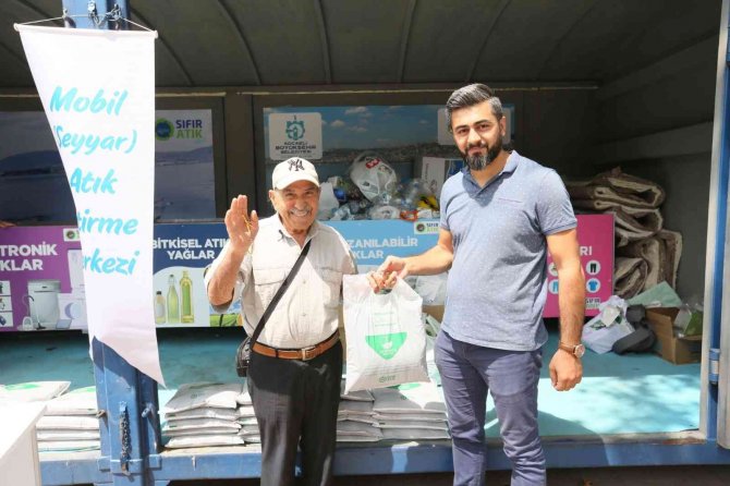 3 Ton Kompost Gübre Dağıtıldı