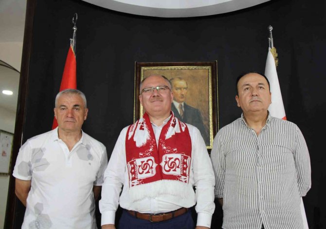 Sivas Belediyesi’nden Sivasspor’a Büyük Destek! Malmö Maçı Biletleri Taraftara Ücretsiz